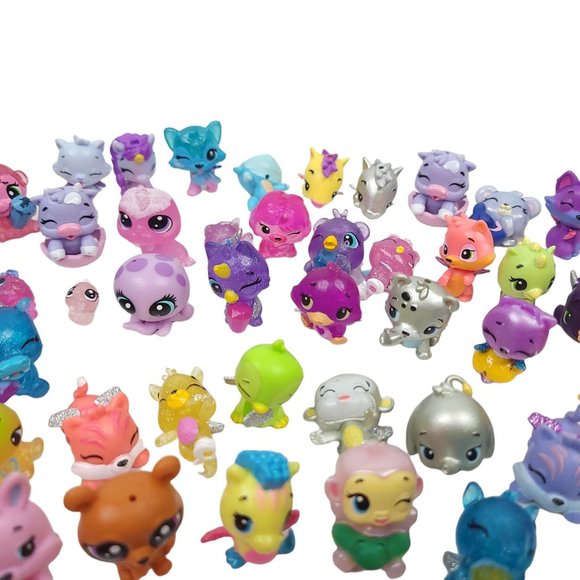 Spin Master Hatchimals Colleggtibles Mini Figures Toys Loose Lot of 79 - Picture 12 of 12